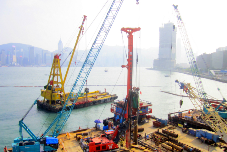 澳门金砂平台气动潜孔锤旋挖钻机征战香港维多利亚港